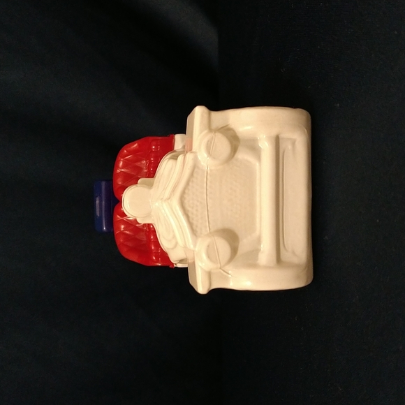 Vintage 1970's Avon Thomas Flyer 1908 Oland After Shave White Glass Bottle Decor - Picture 4 of 4